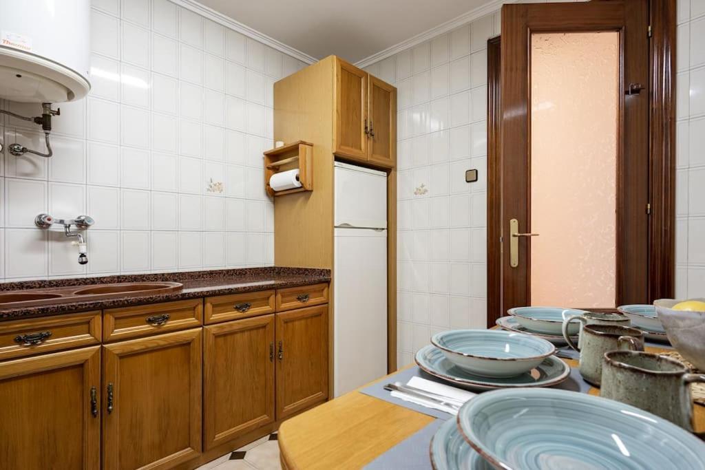 Apartamento Trisquel กิฮอน ภายนอก รูปภาพ