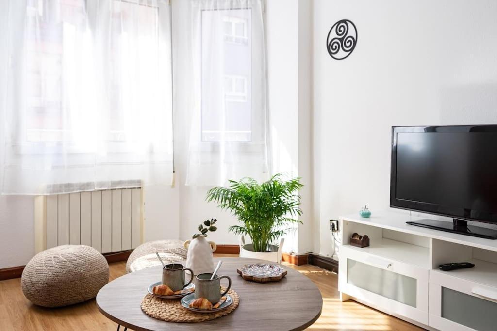 Apartamento Trisquel กิฮอน ภายนอก รูปภาพ